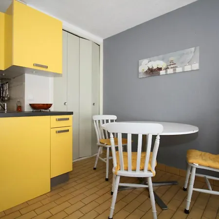Apartman 2* Avec Balcon, Parking Et Proche Thermes - - Fr-1-553-100