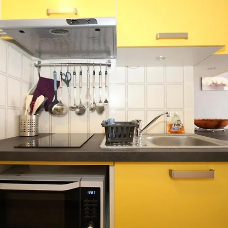 Apartamento 2* Avec Balcon, Parking Et Proche Thermes - - Fr-1-553-100